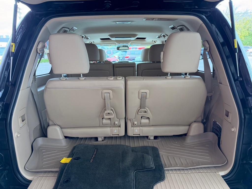 2015 Toyota Land Cruiser Image 14