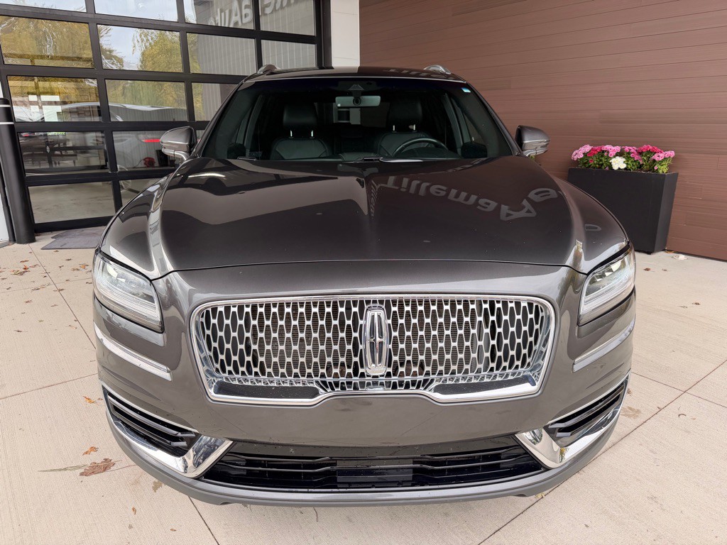 2019 Lincoln Nautilus Image 2