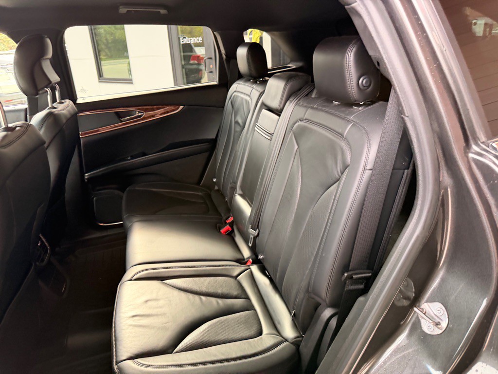 2019 Lincoln Nautilus Image 12