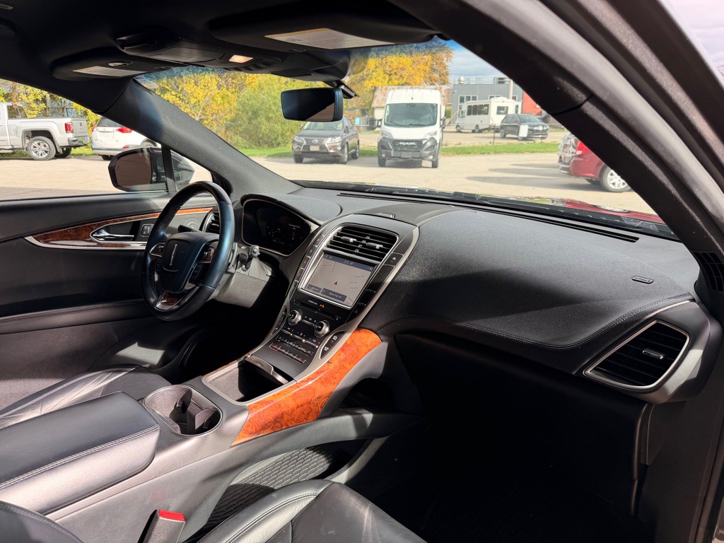 2019 Lincoln Nautilus Image 16