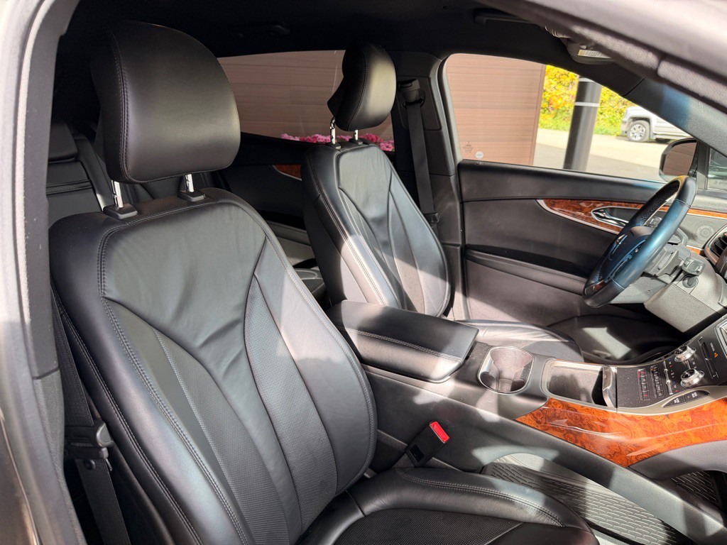 2019 Lincoln Nautilus Image 17