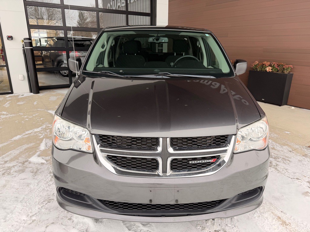 2017 Dodge Grand Caravan Image 2