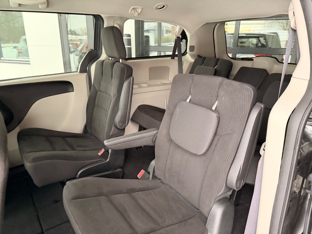 2017 Dodge Grand Caravan Image 12