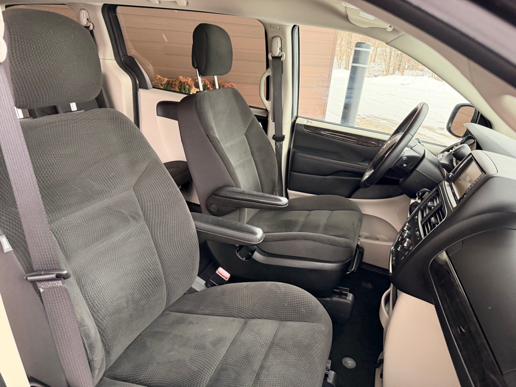2017 Dodge Grand Caravan Image 19