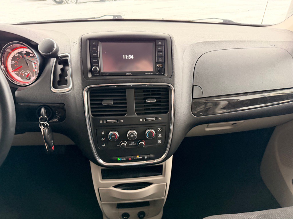 2017 Dodge Grand Caravan Image 25