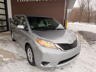 Image for 2011 Toyota Sienna LE ID: 7055784