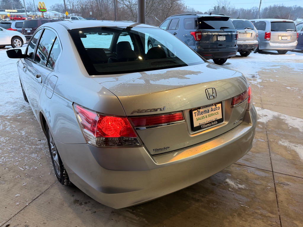 2012 Honda Accord Image 5