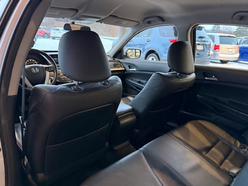 2012 Honda Accord Image 11