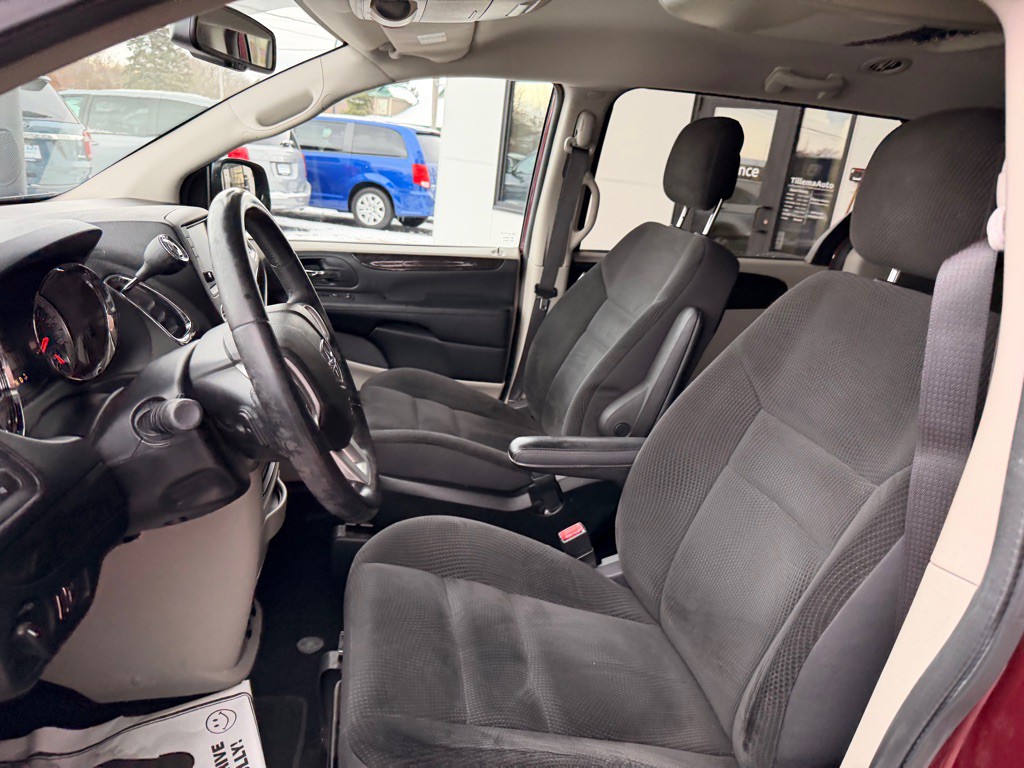 2017 Dodge Grand Caravan Image 10
