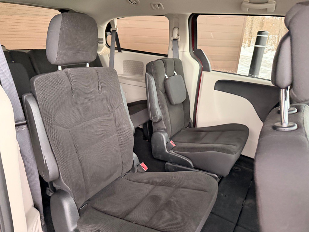 2017 Dodge Grand Caravan Image 16