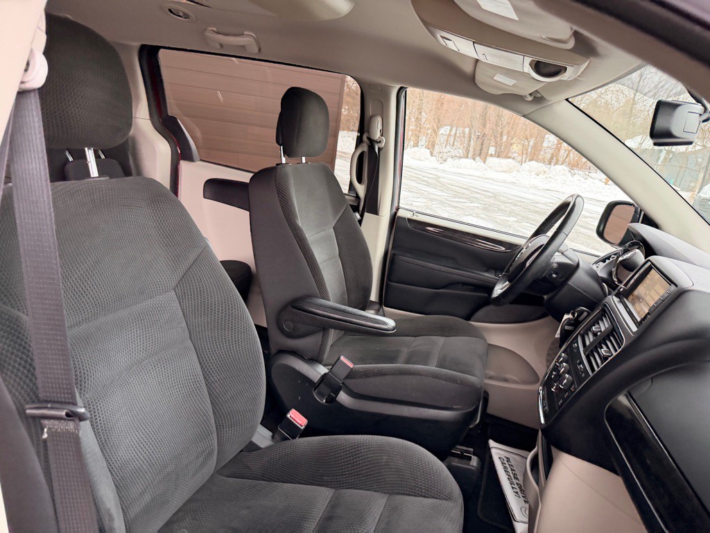 2017 Dodge Grand Caravan Image 19