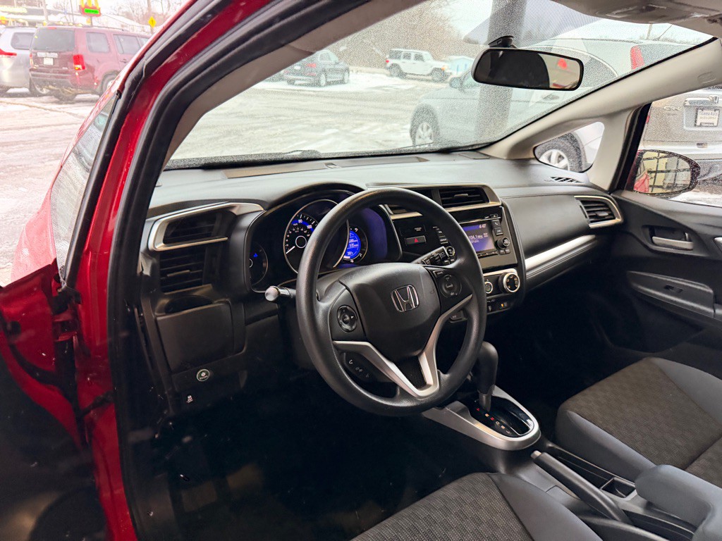 2016 Honda Fit Image 9