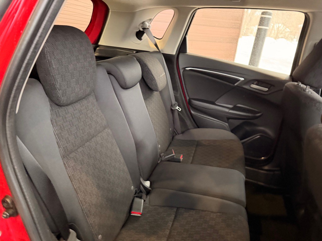 2016 Honda Fit Image 15