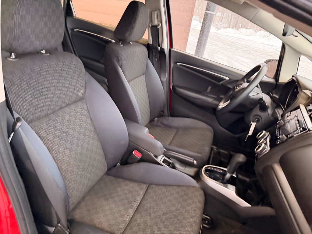 2016 Honda Fit Image 17