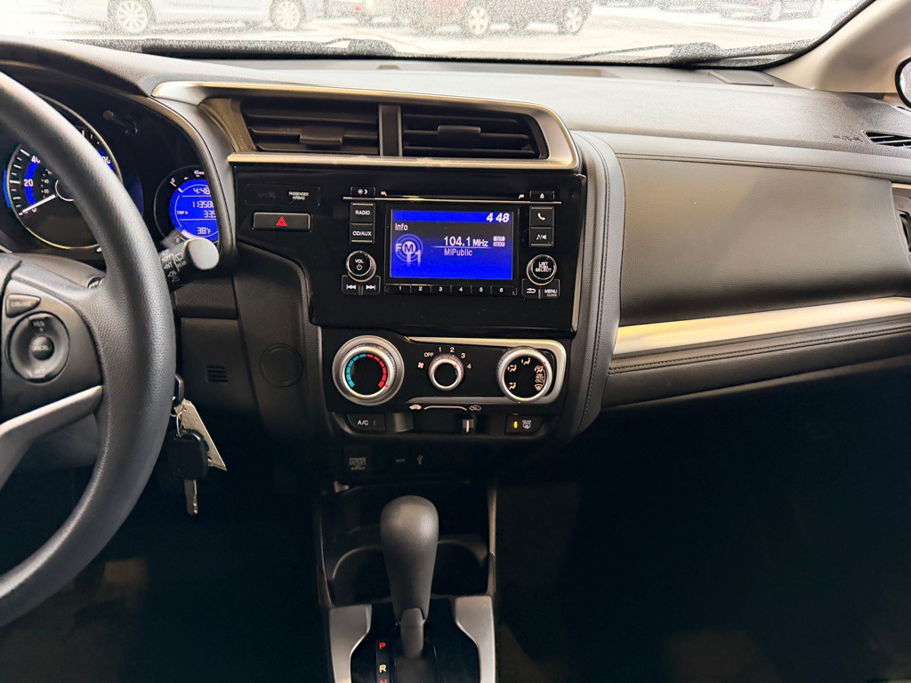 2016 Honda Fit Image 23