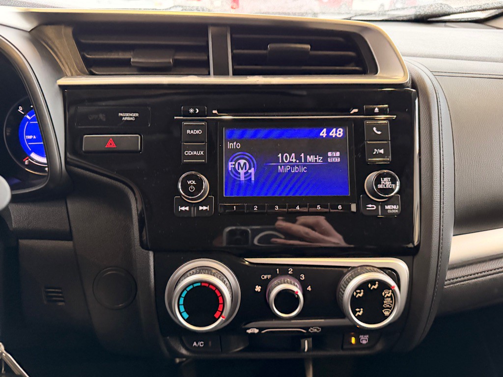 2016 Honda Fit Image 24