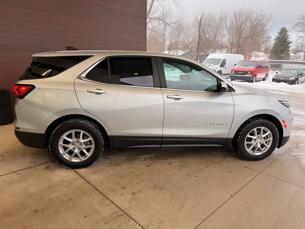 2022 Chevrolet Equinox Image 8