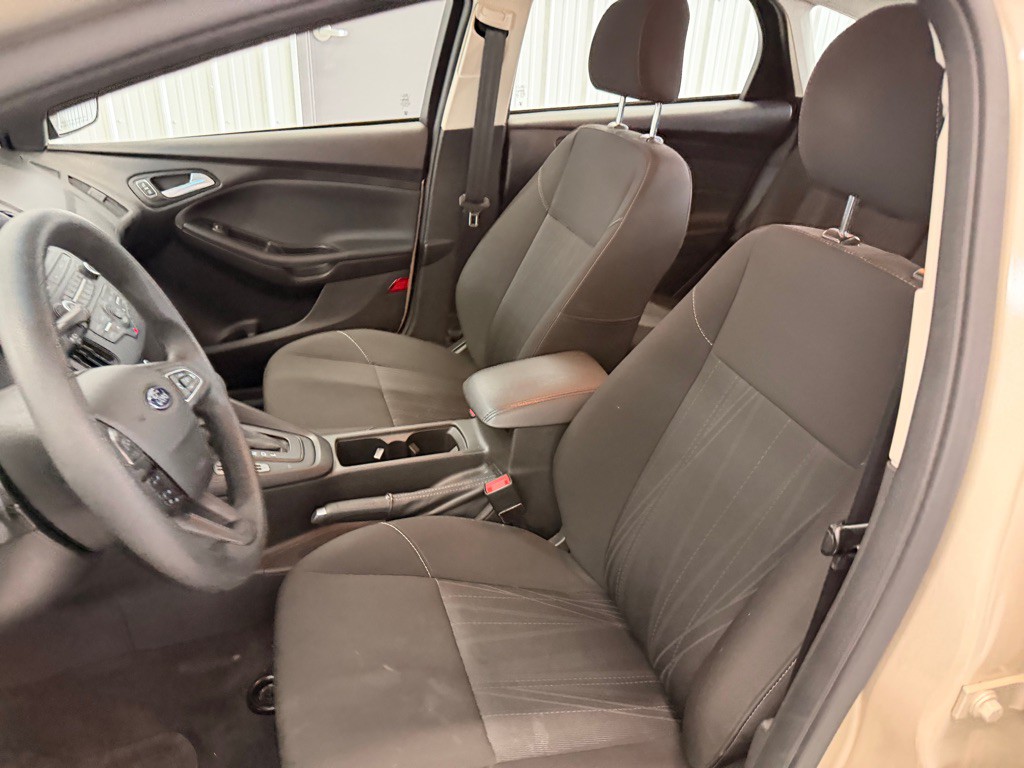 2017 Ford Focus Image 10