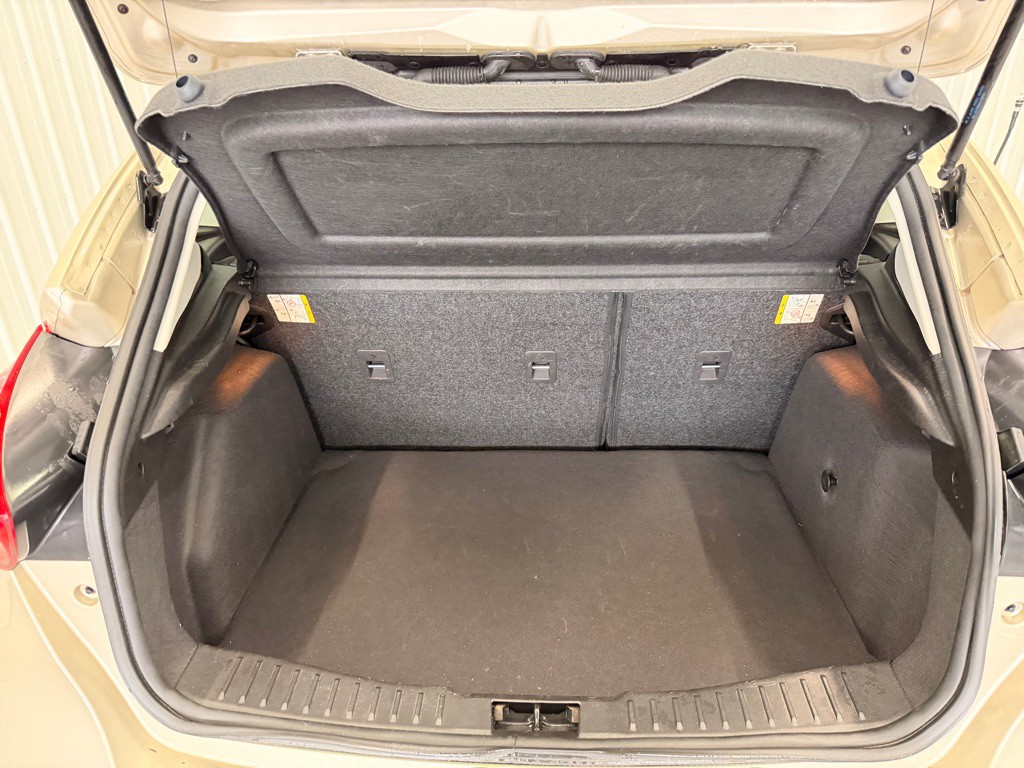 2017 Ford Focus Image 13