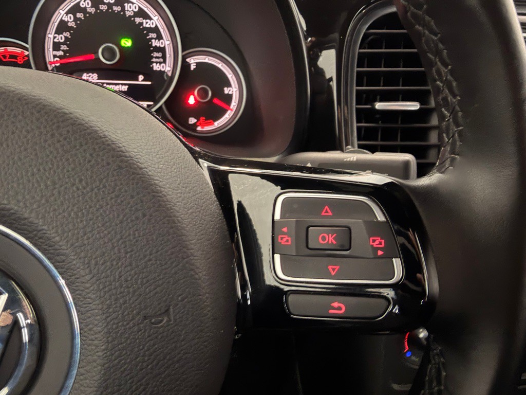 2018 Volkswagen Beetle Image 19