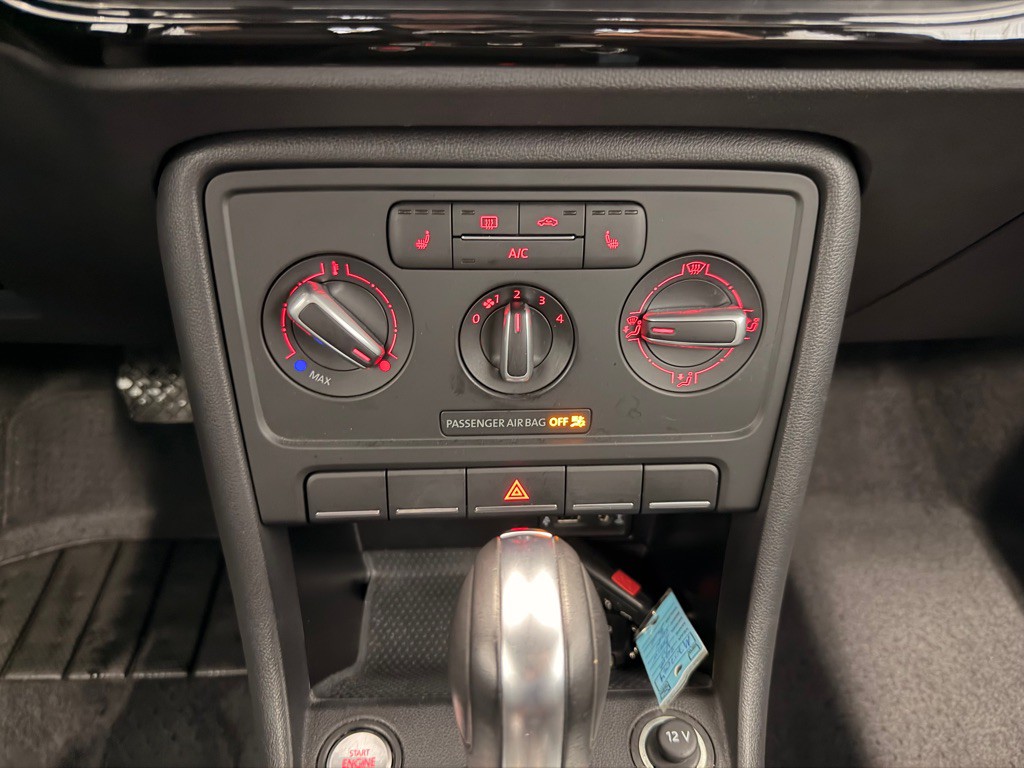 2018 Volkswagen Beetle Image 23