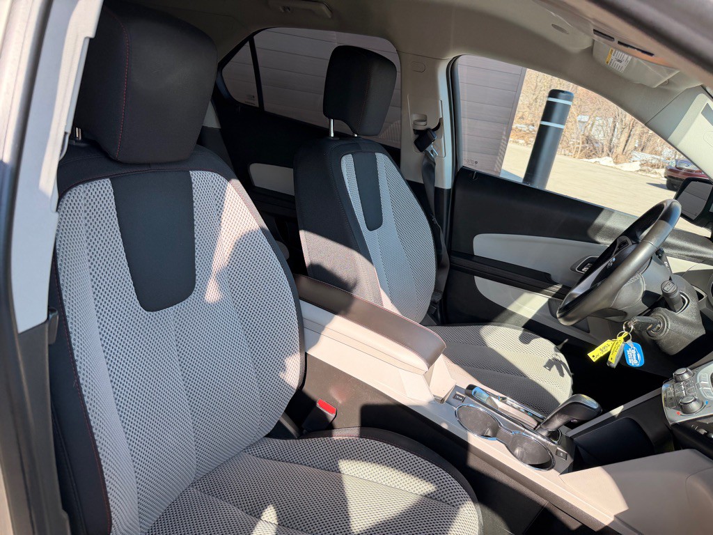 2015 Chevrolet Equinox Image 17