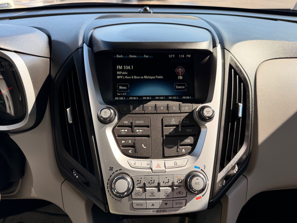 2015 Chevrolet Equinox Image 24