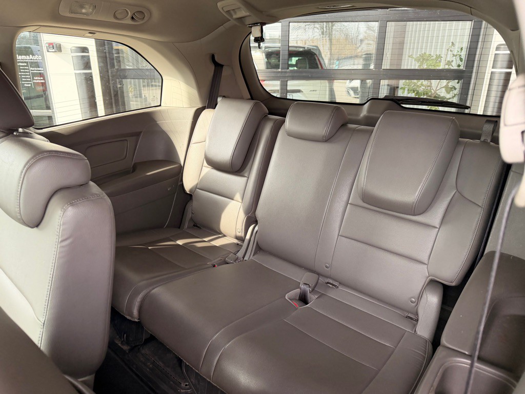 2014 Honda Odyssey Image 13
