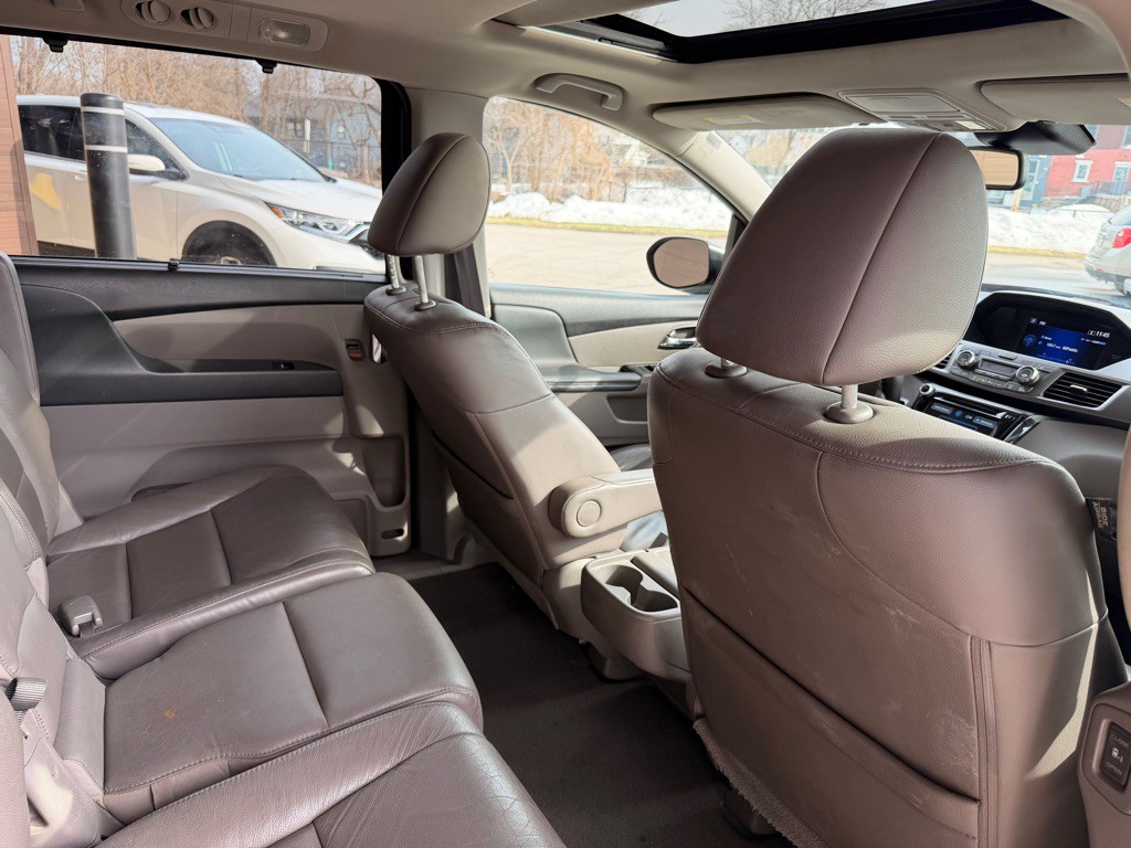 2014 Honda Odyssey Image 15