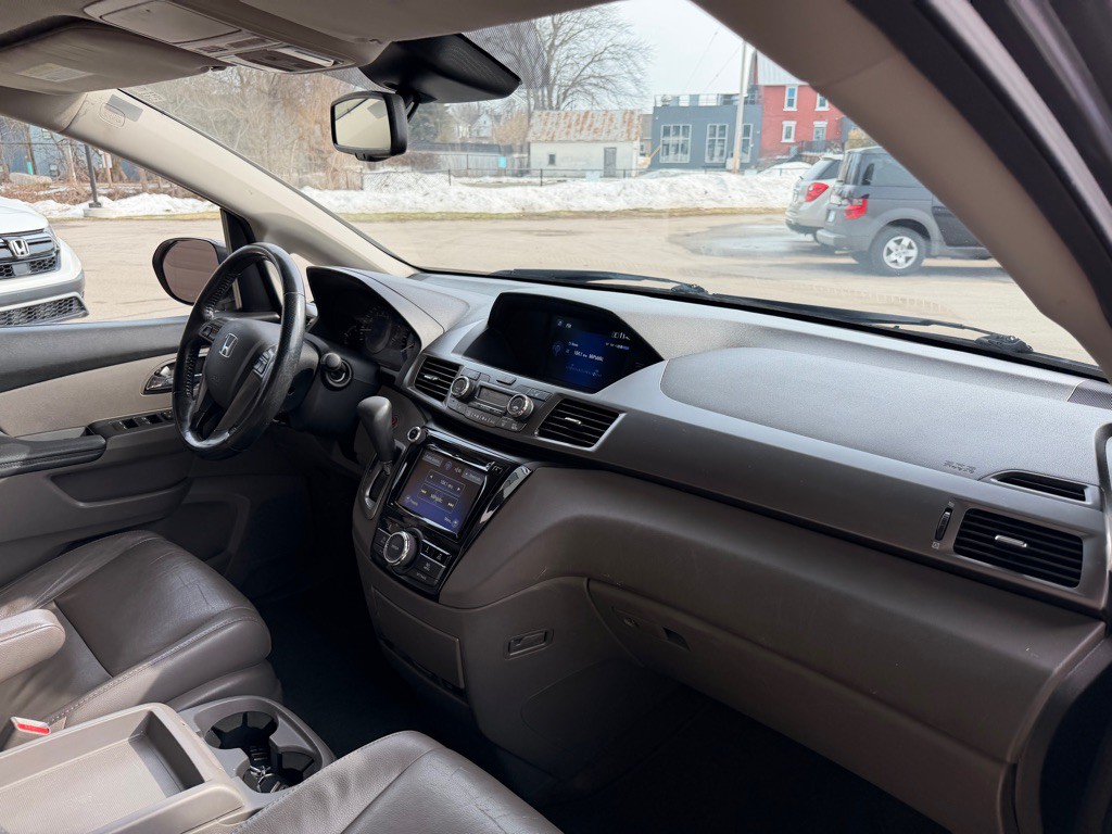 2014 Honda Odyssey Image 18
