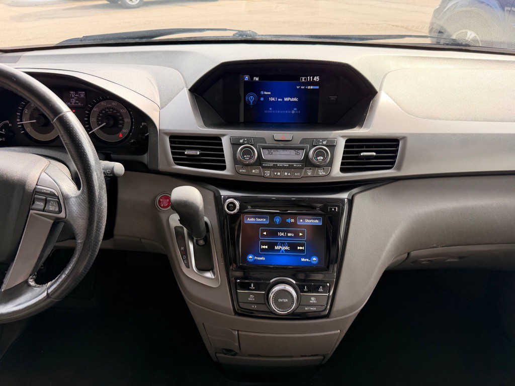 2014 Honda Odyssey Image 25