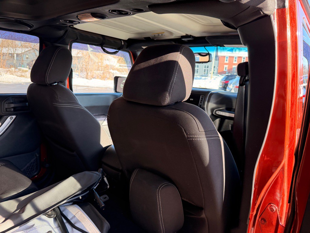 2014 Jeep Wrangler Unlimited Image 14