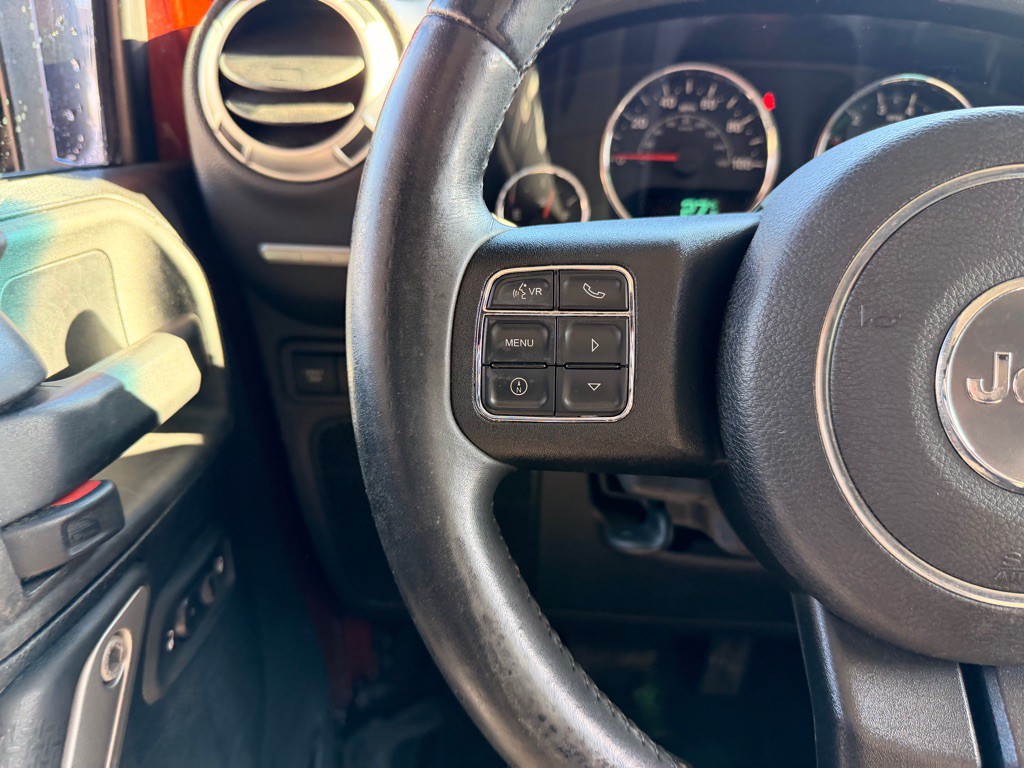 2014 Jeep Wrangler Unlimited Image 20