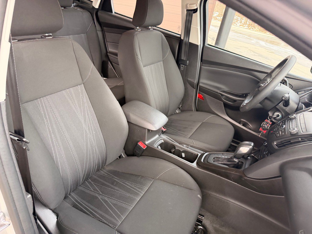 2018 Ford Focus Image 17