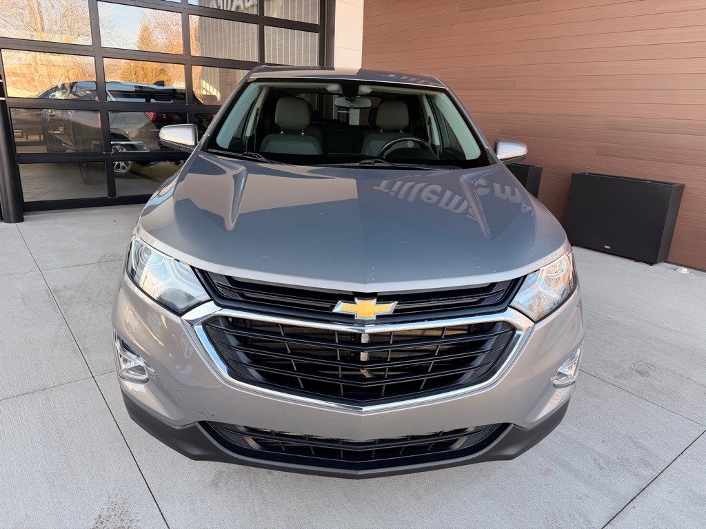 2019 Chevrolet Equinox Image 2