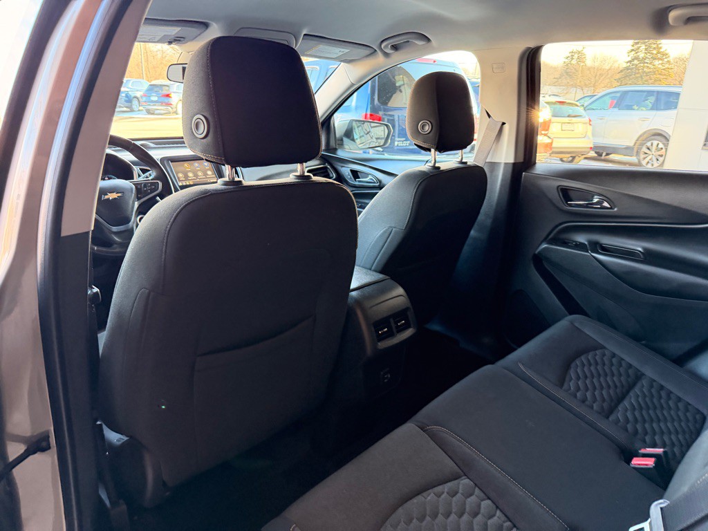 2019 Chevrolet Equinox Image 11