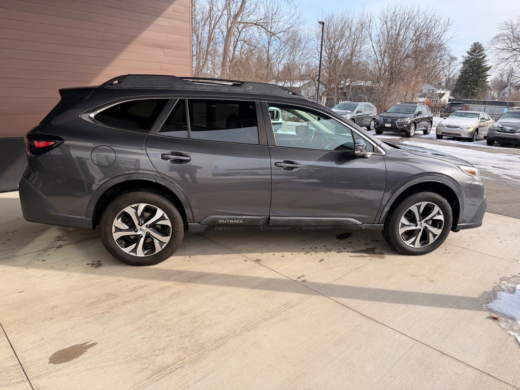 2020 Subaru Outback Image 8