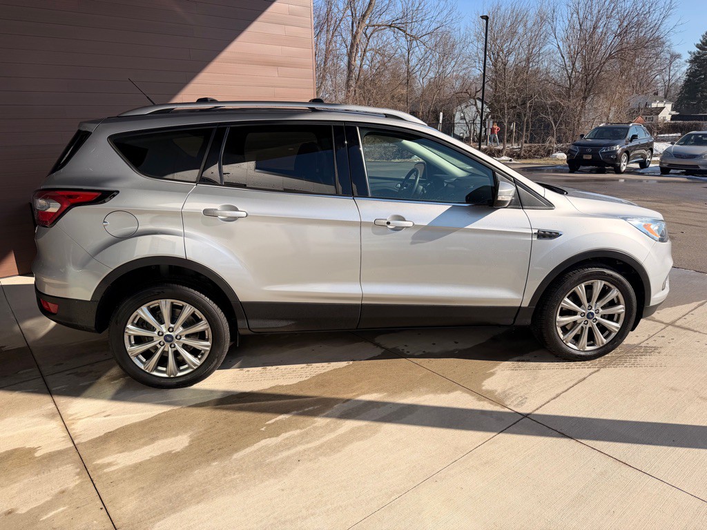 2017 Ford Escape Image 8