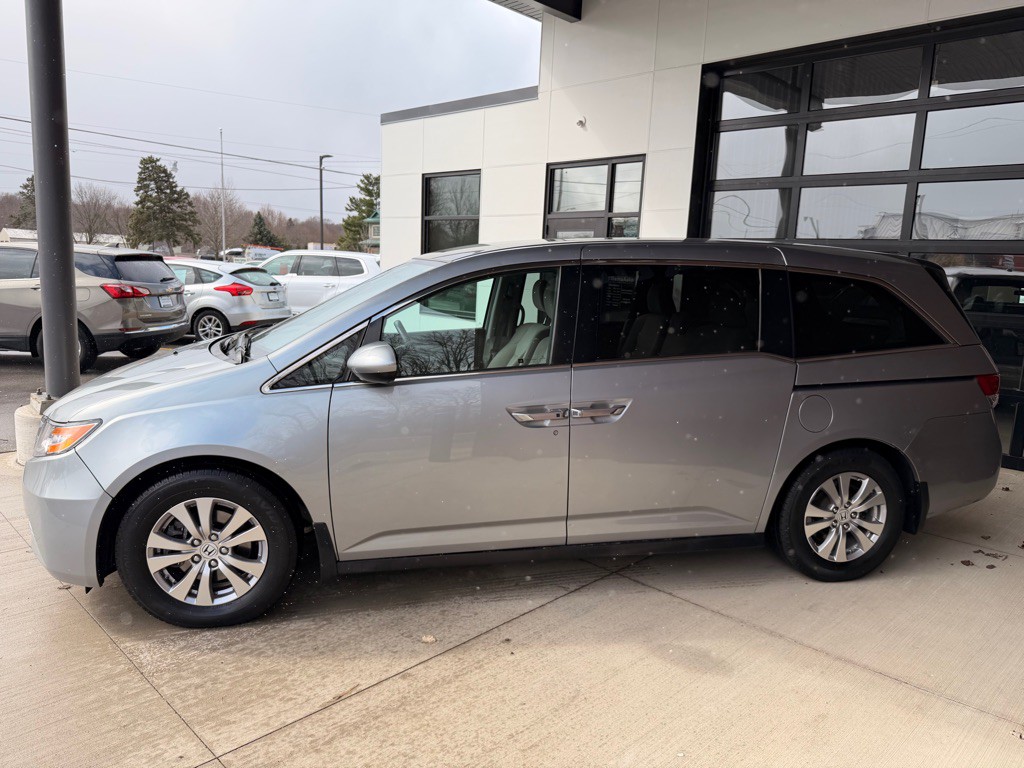 2016 Honda Odyssey Image 4