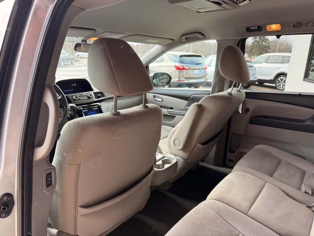 2016 Honda Odyssey Image 11