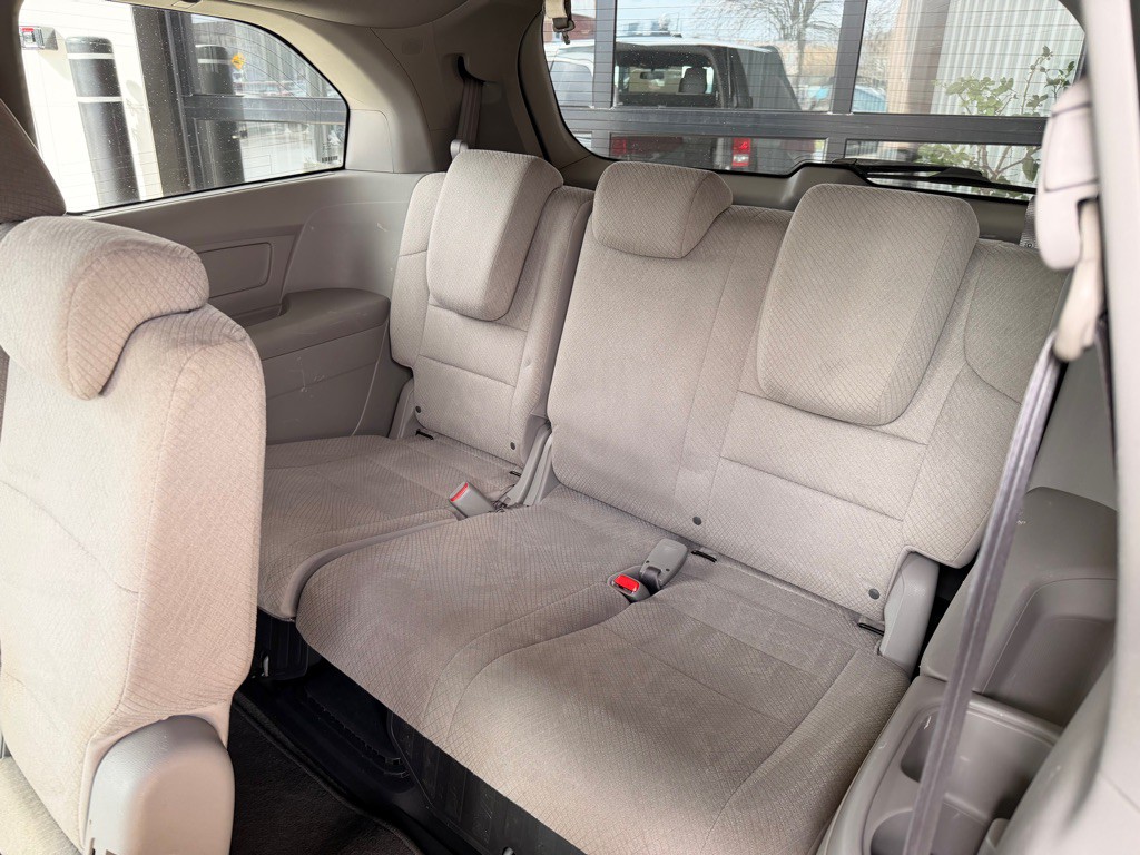 2016 Honda Odyssey Image 13