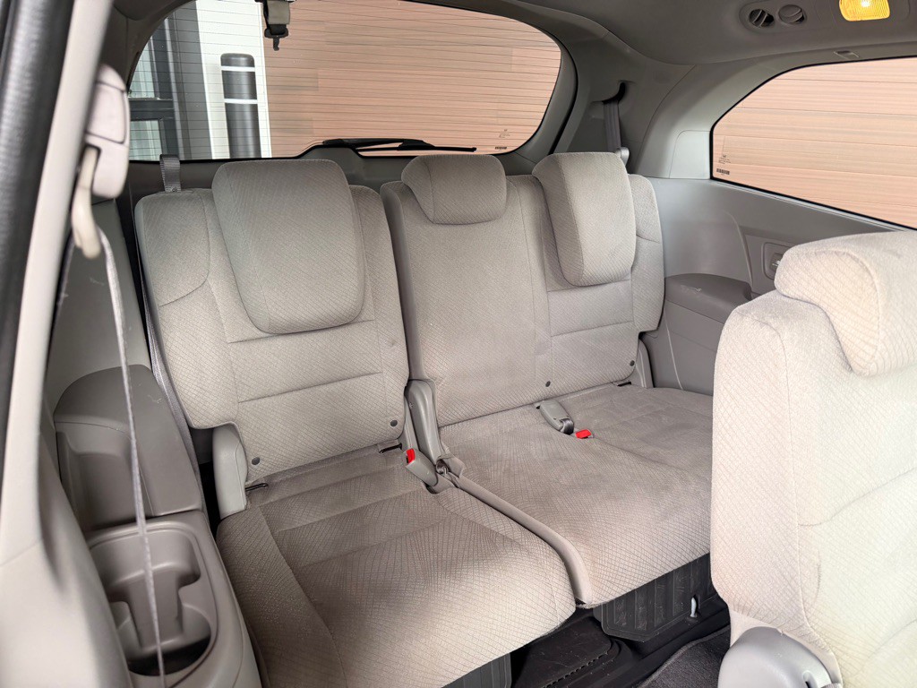 2016 Honda Odyssey Image 18