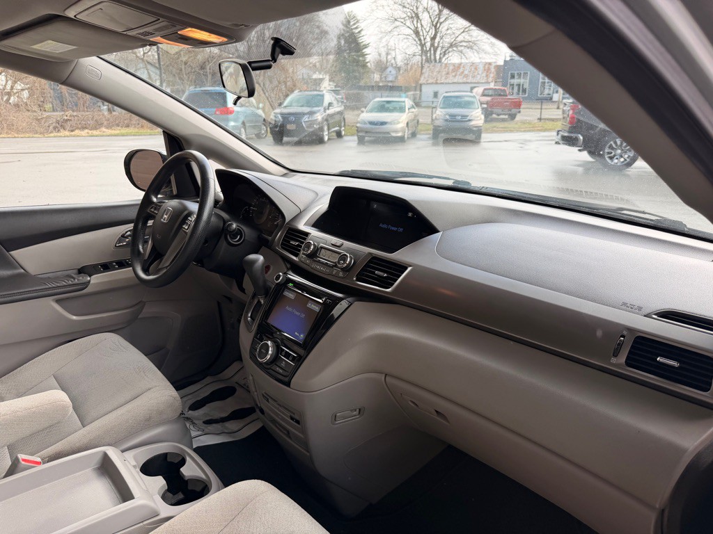2016 Honda Odyssey Image 19