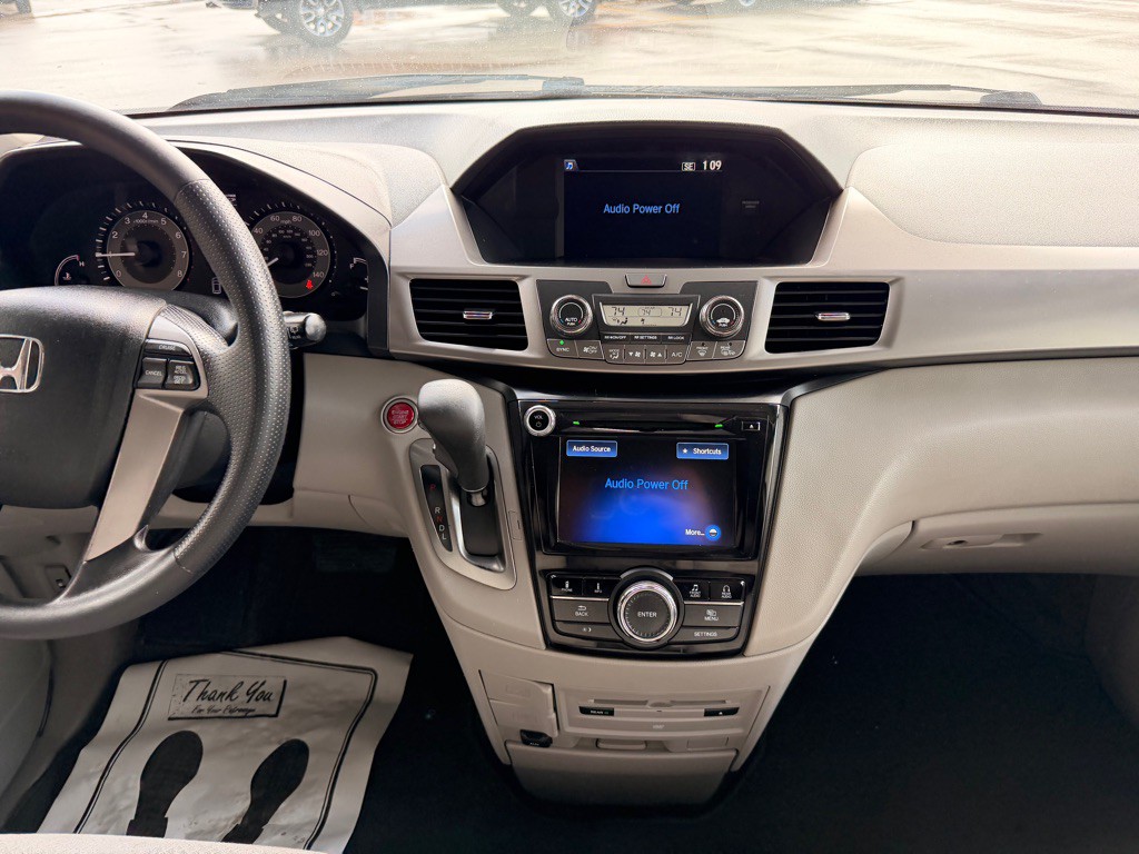 2016 Honda Odyssey Image 26