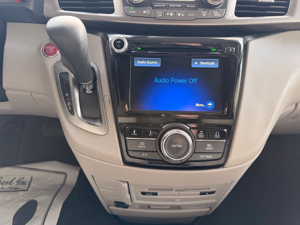 2016 Honda Odyssey Image 28