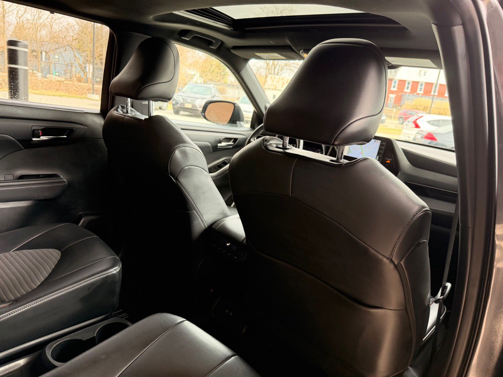 2021 Toyota Highlander Image 15