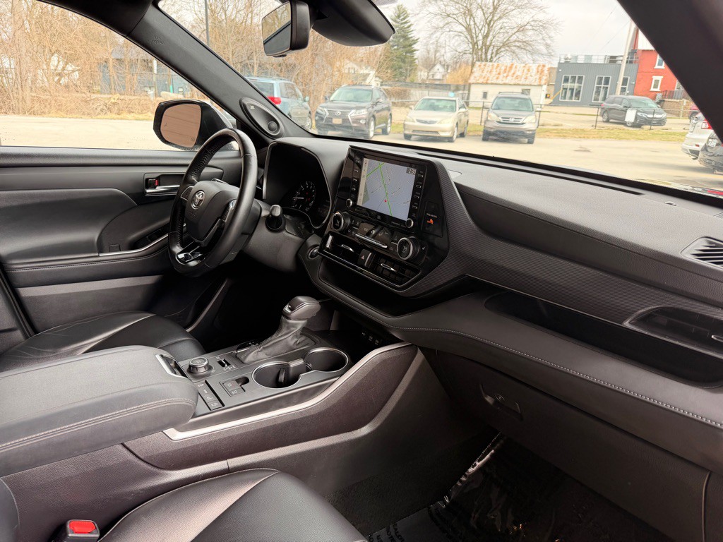 2021 Toyota Highlander Image 18