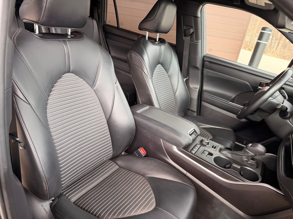 2021 Toyota Highlander Image 19