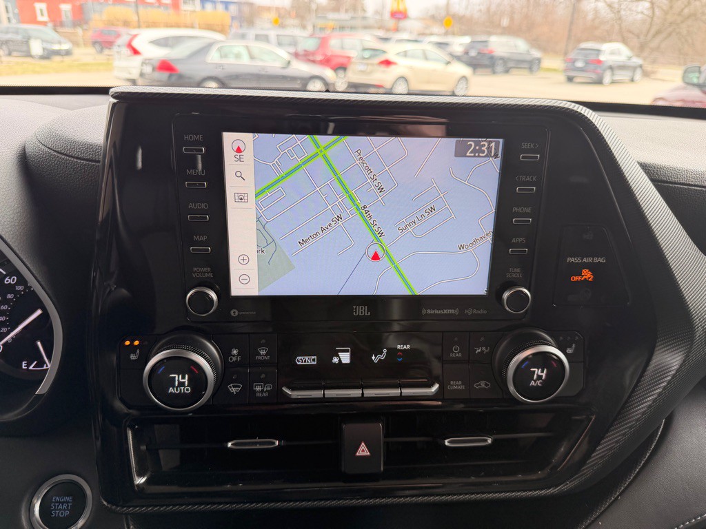 2021 Toyota Highlander Image 26