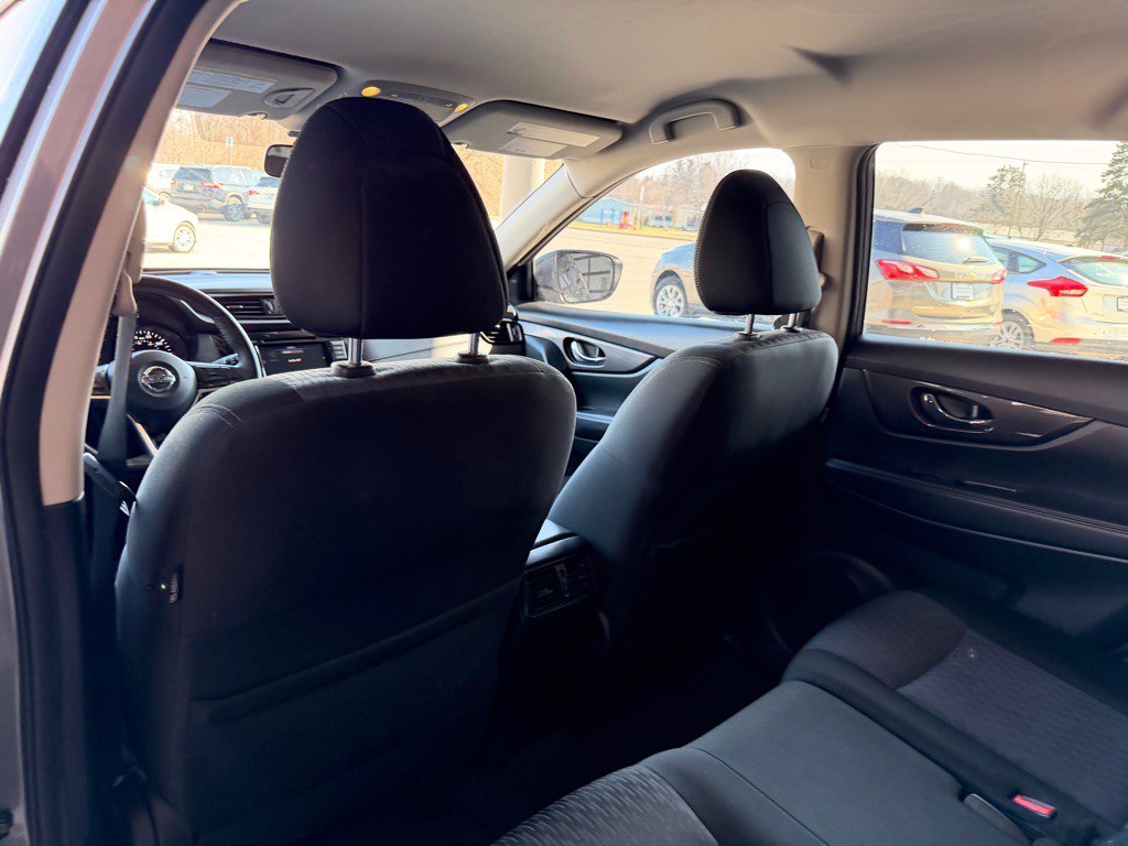 2019 Nissan Rogue Image 11